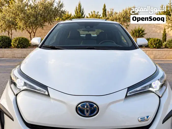 Toyota C-Hr 2022 photo 3