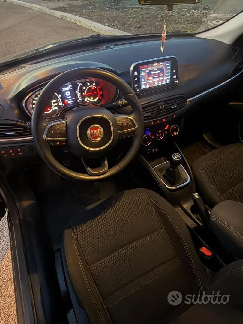 Fiat Tipo 2018 photo 2