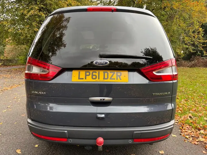 Ford Galaxy 2012 photo 4