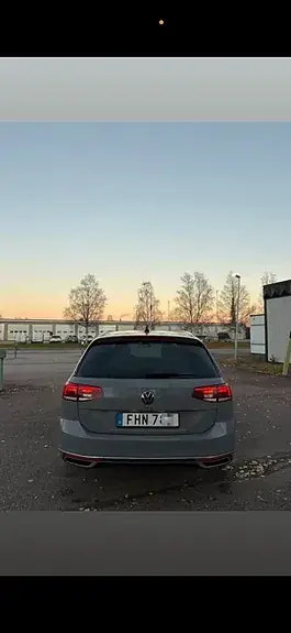 Volkswagen Passat 2022 photo 3