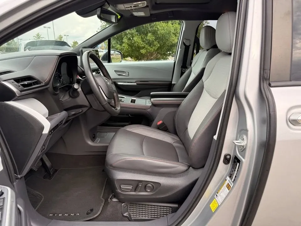 Toyota Sienna 2023 photo 5