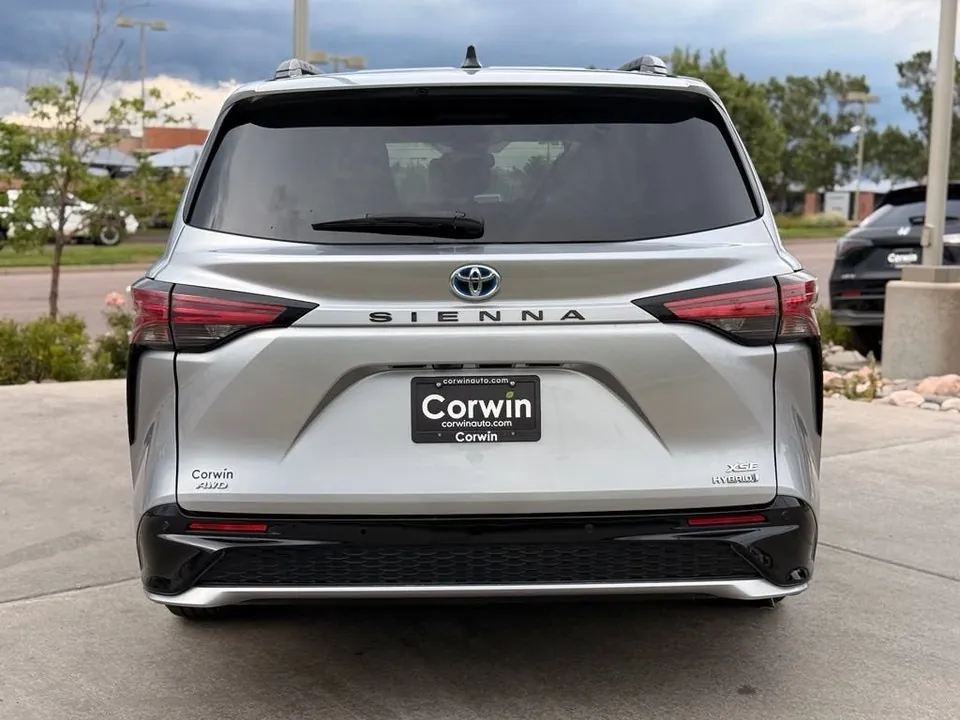 Toyota Sienna 2023 photo 4