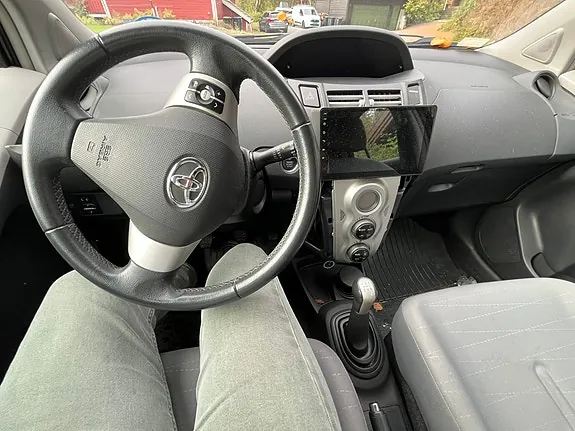 Toyota Yaris 2008 photo 4
