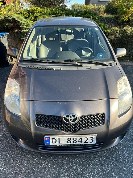Toyota Yaris 2008 photo 2