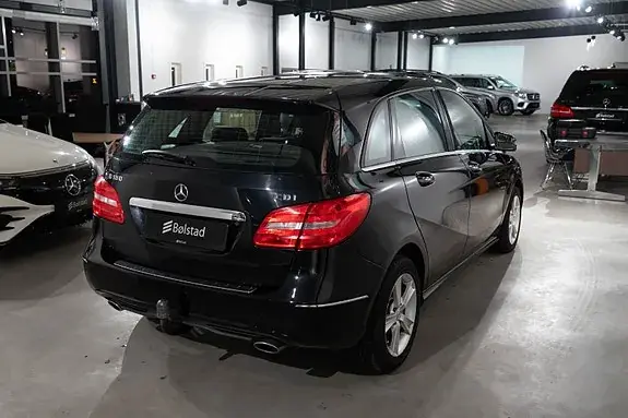 Mercedes-Benz B 180 D 2013 photo 5