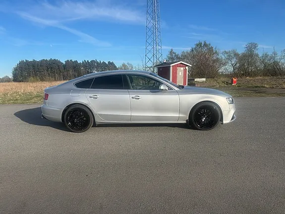 Audi A5 2010 photo 4