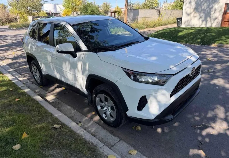 Toyota Rav4 2020 photo 2