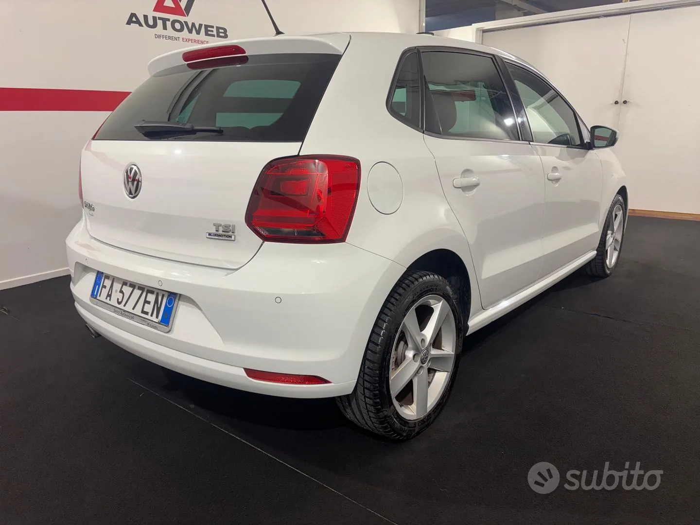 Volkswagen Polo 2015 photo 4