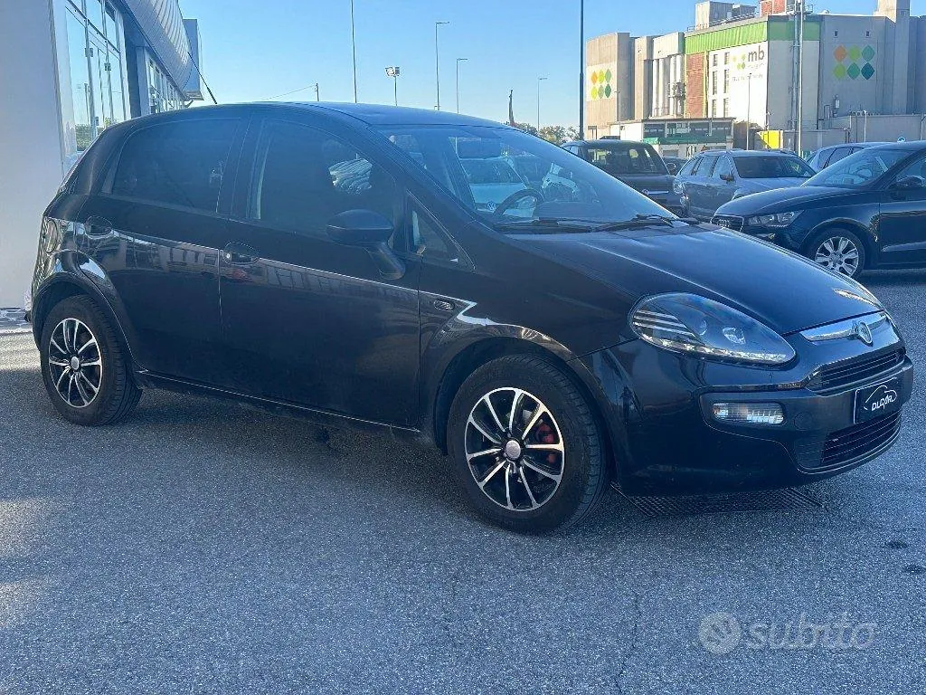 Fiat Punto Evo 2010 photo 2