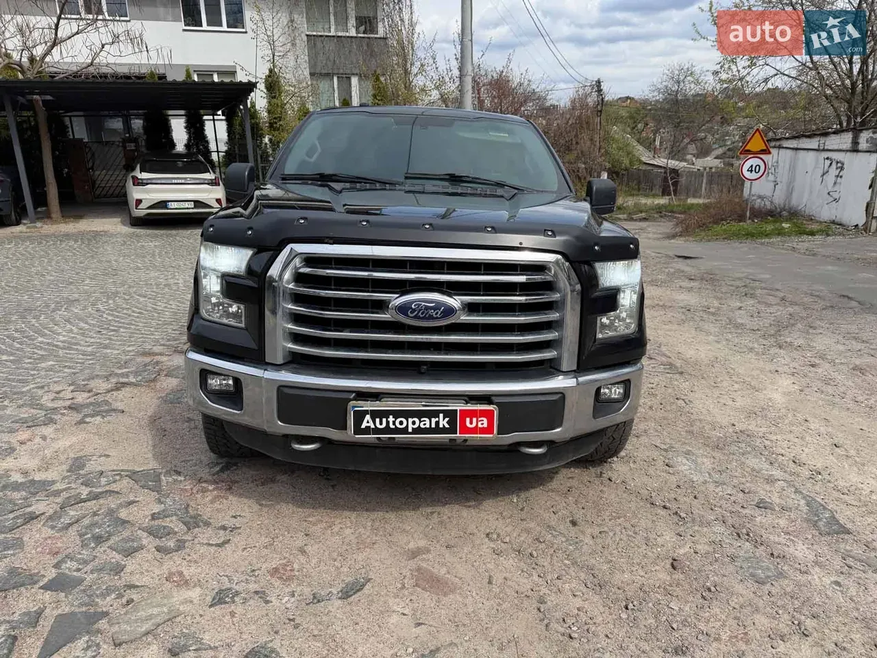 Ford F-150 2015 photo 2