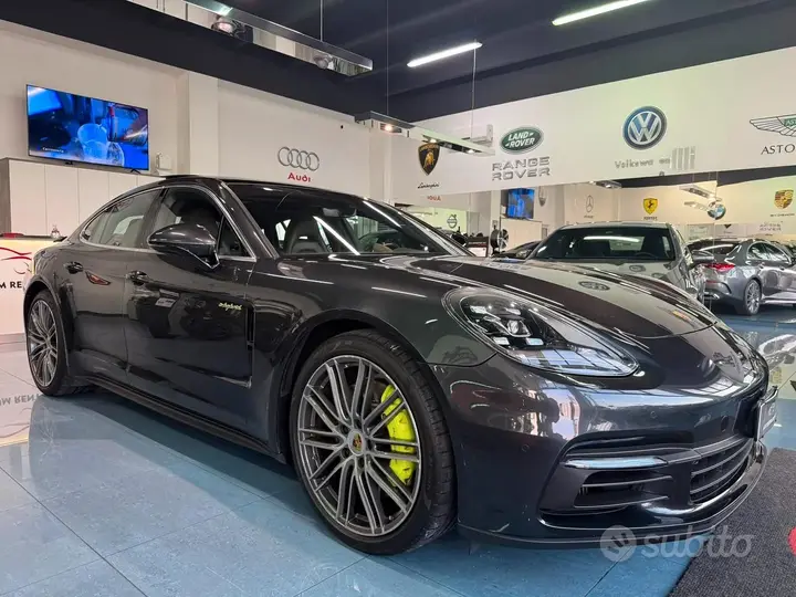 Porsche Panamera 2018 photo 3