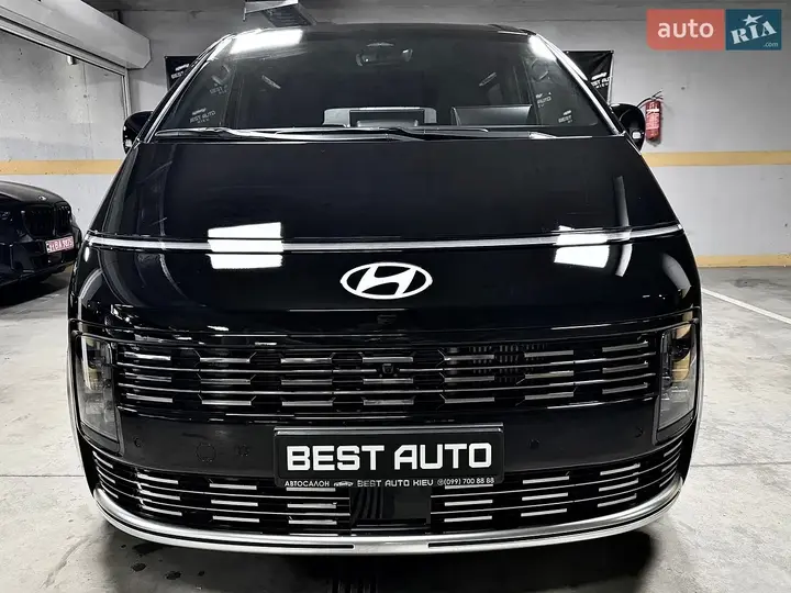 Hyundai Staria 2026 photo 3