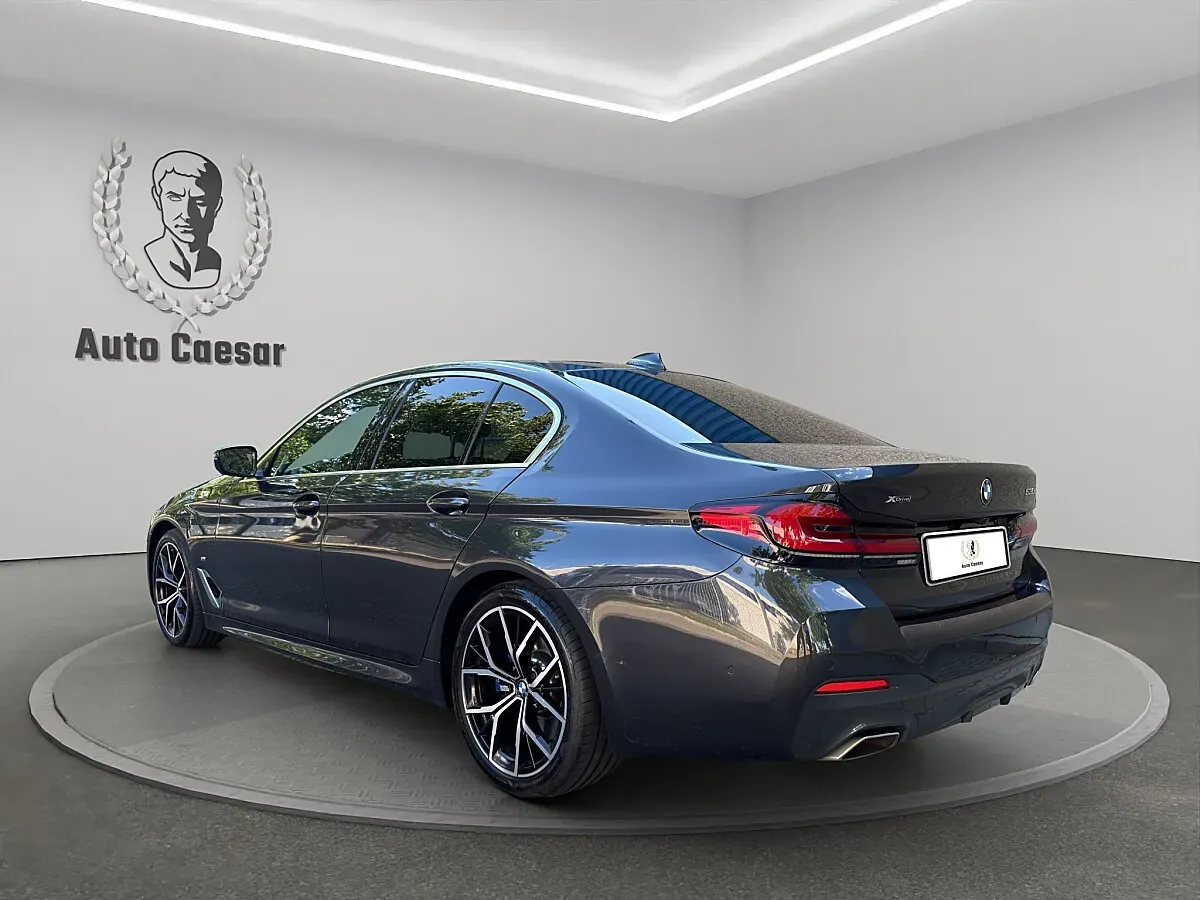 BMW 5 Series 2020 photo 5