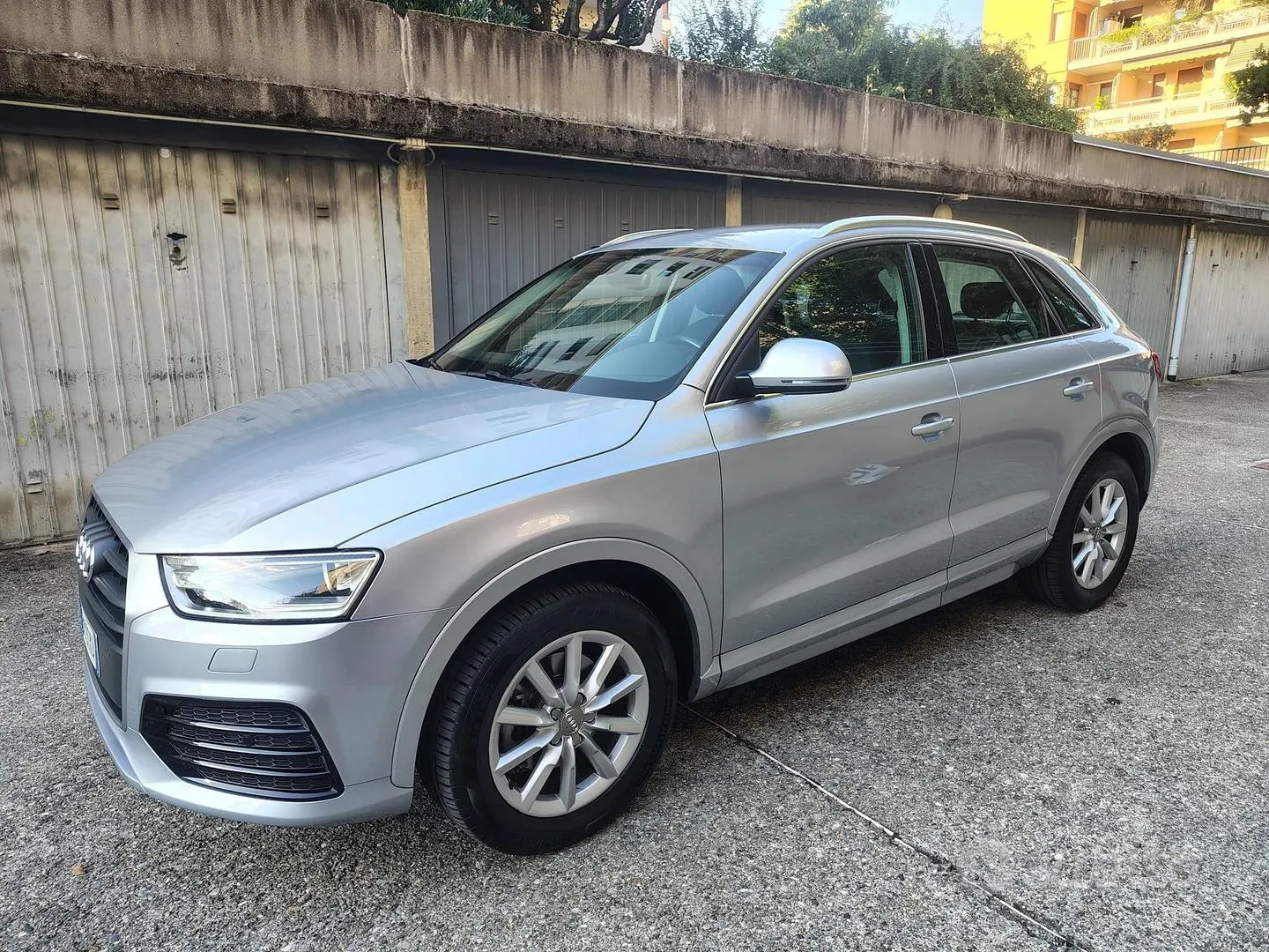 Audi Q3 2018 photo 2