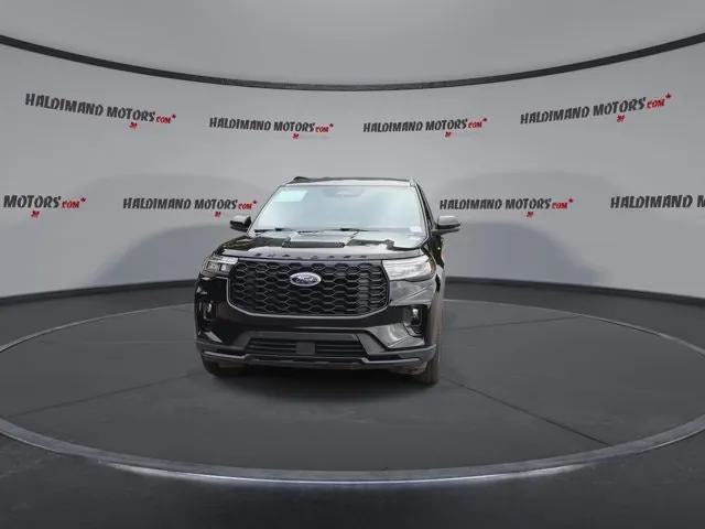 Ford Explorer 2025 photo 3