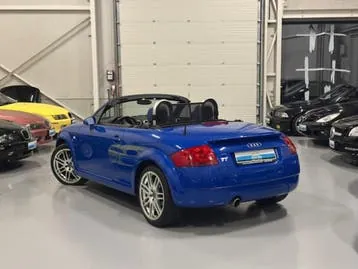 Audi Tt 2002 photo 2