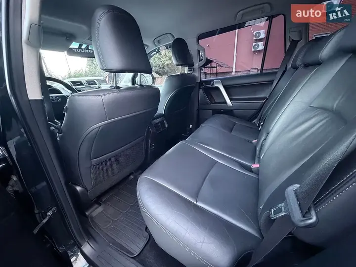 Toyota Land Cruiser Prado 2015 photo 3