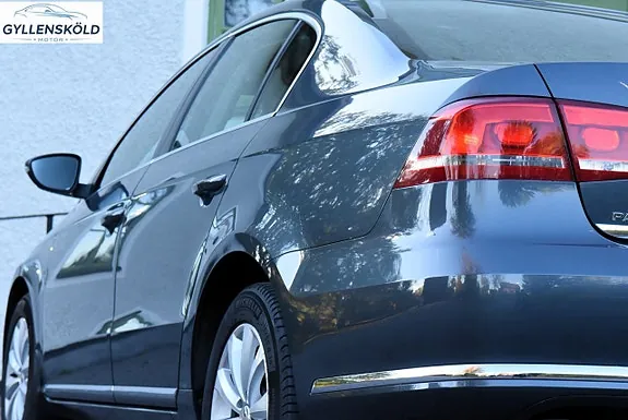 Volkswagen Passat 2012 photo 5