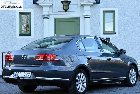 Volkswagen Passat 2012 photo 3