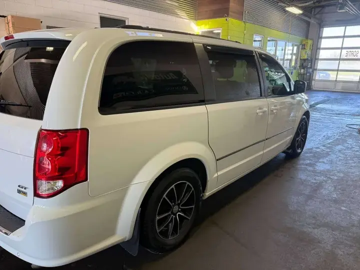 Dodge Grand Caravan 2019 photo 5
