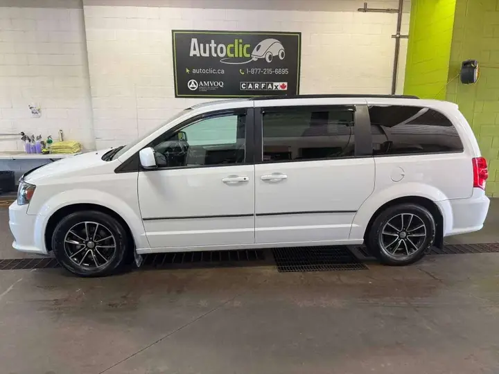 Dodge Grand Caravan 2019 photo 2