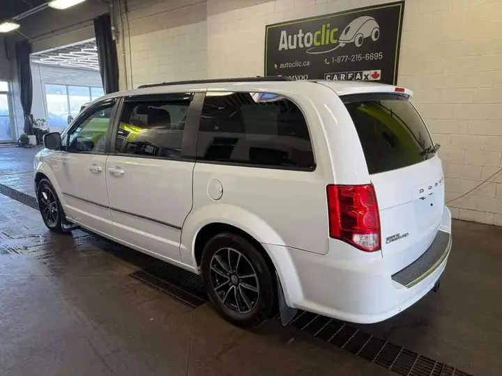 Dodge Grand Caravan 2019 photo 3