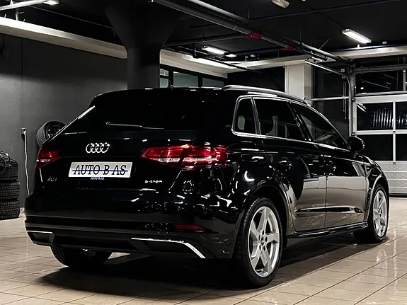 Audi A3 2017 photo 5
