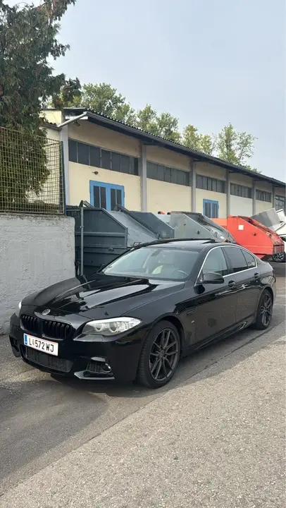 BMW 5 Series 2010 photo 2