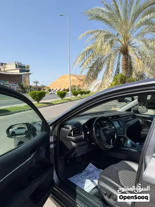 Toyota Camry 2020 photo 2