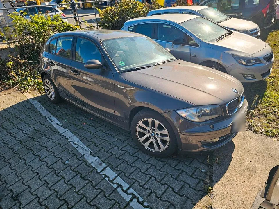 BMW E87