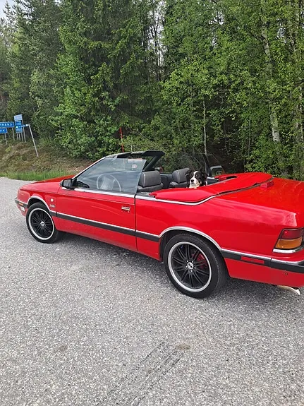 Chrysler Le Baron 1989 photo 3