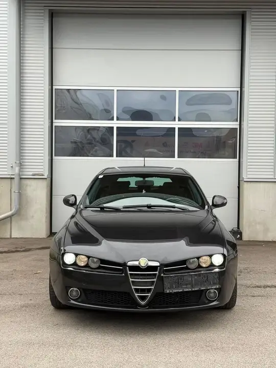 Alfa Romeo 159