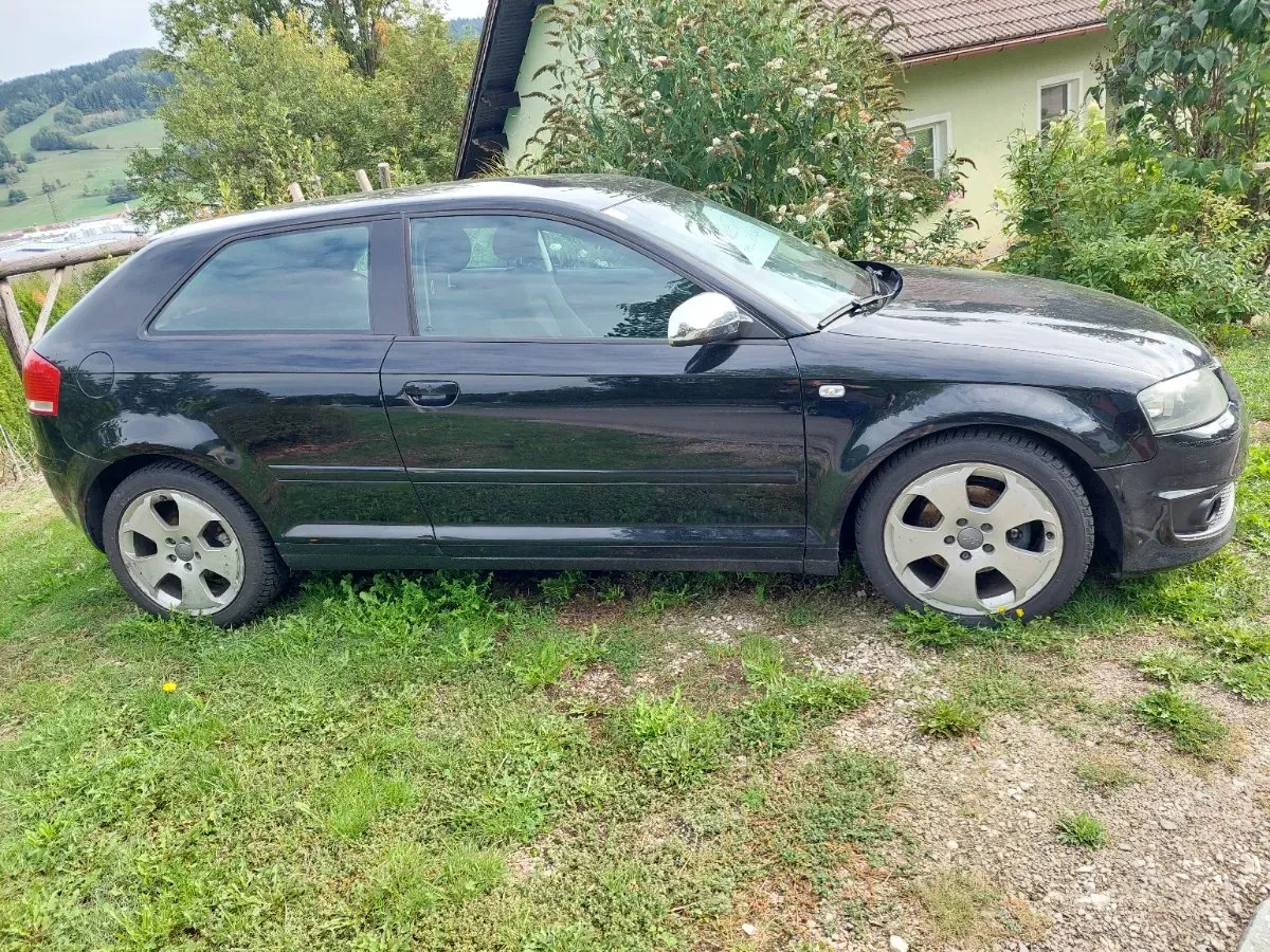 Audi A3 2004 photo 2