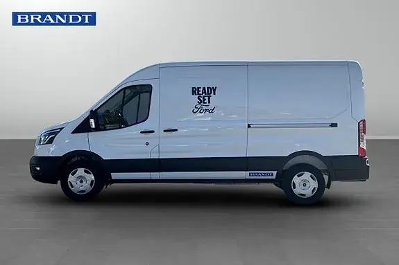 Ford Transit 2026 photo 3