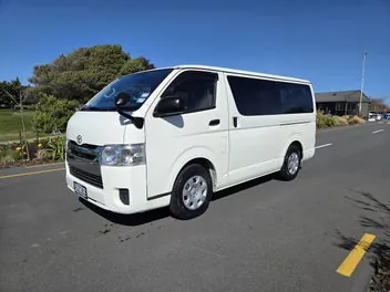 Toyota Hiace 2019 photo 4