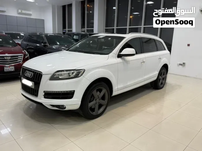 Audi Q7 2012 photo 2