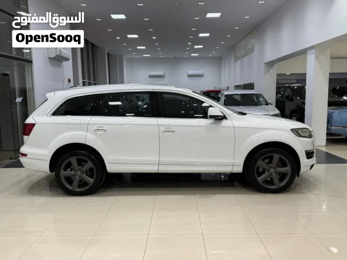 Audi Q7 2012 photo 3