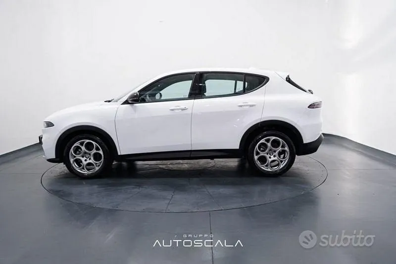 Alfa Romeo Tonale 2023 photo 3