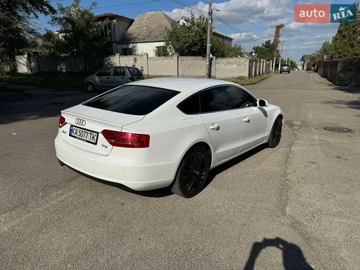 Audi A5 2010 photo 5