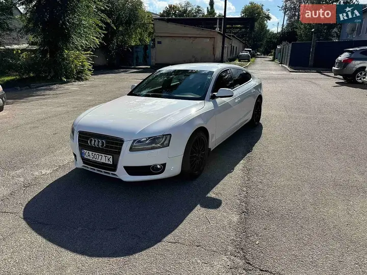 Audi A5 2010 photo 3