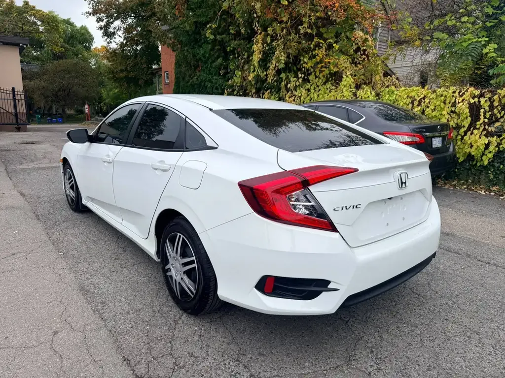 Honda Civic 2018 photo 4
