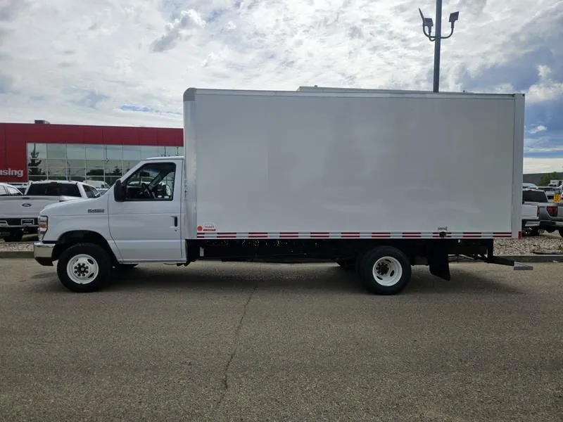 Ford E-Series 2025 photo 2