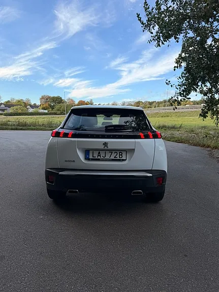 Peugeot 2008 2021 photo 5