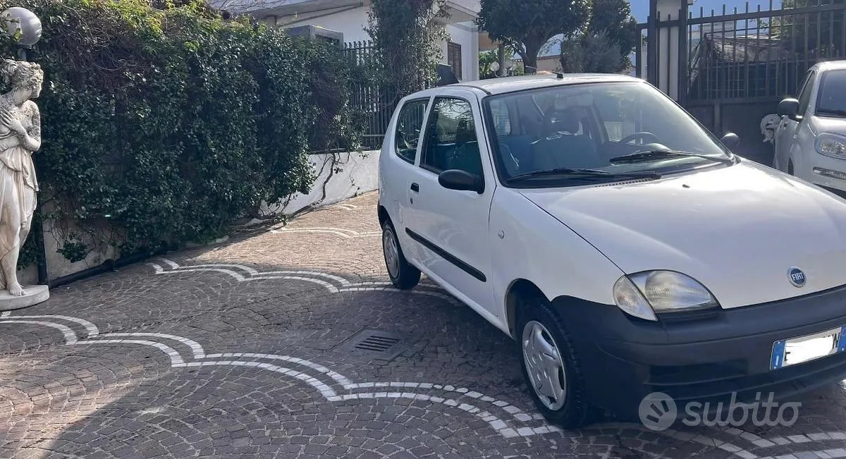 Fiat Seicento 2001 photo 4