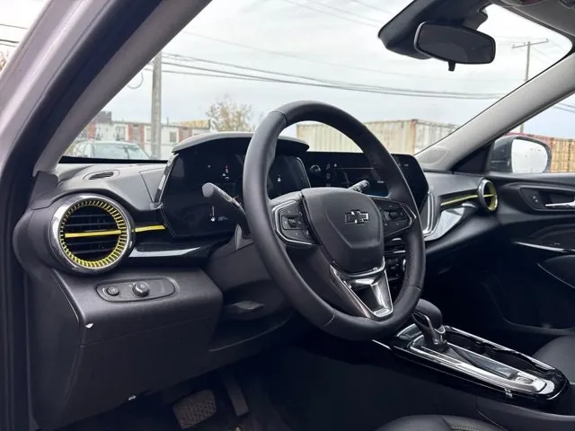 Chevrolet Trax 2025 photo 2
