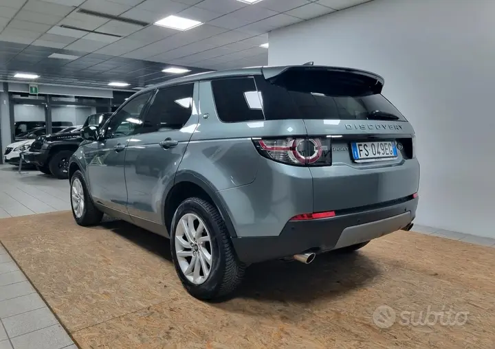Land Rover Discovery Sport 2018 photo 4