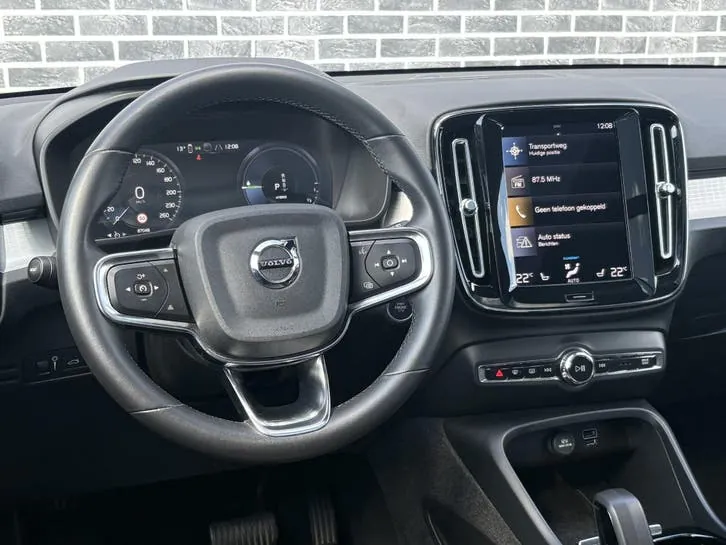 Volvo Xc40 2023 photo 2