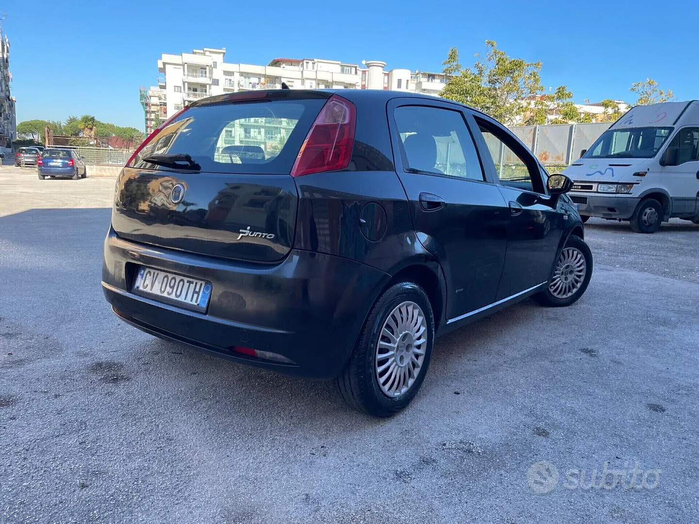 Fiat Grande Punto 2006 photo 3