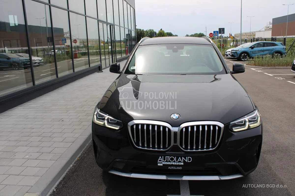 BMW X3 2022 photo 2