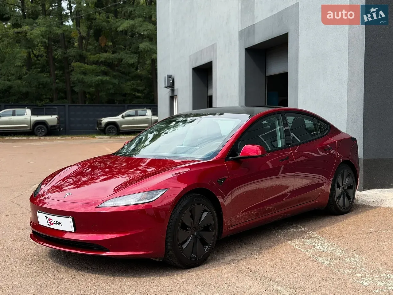 Tesla Model 3 2024 photo 4